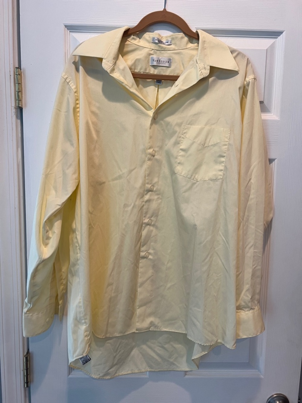 Van Heusen Pale Yellow Men's Long-Sleeve Dress Shirt